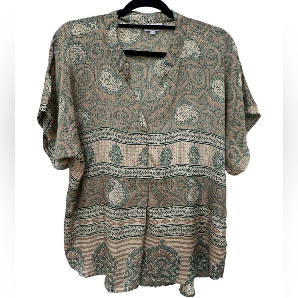 ✨ Guru Silk Paisley Top